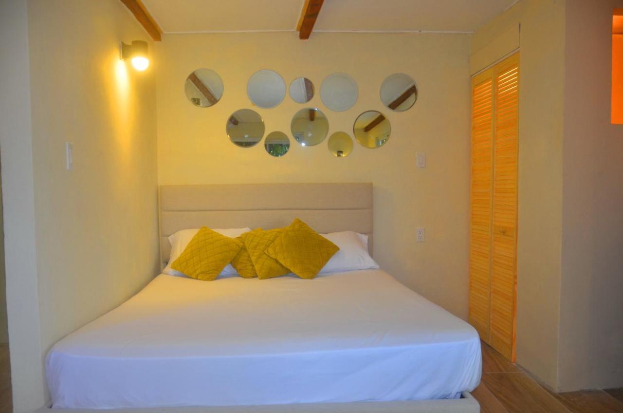 Homey Vacation And Carrental Willemstad Exteriör bild